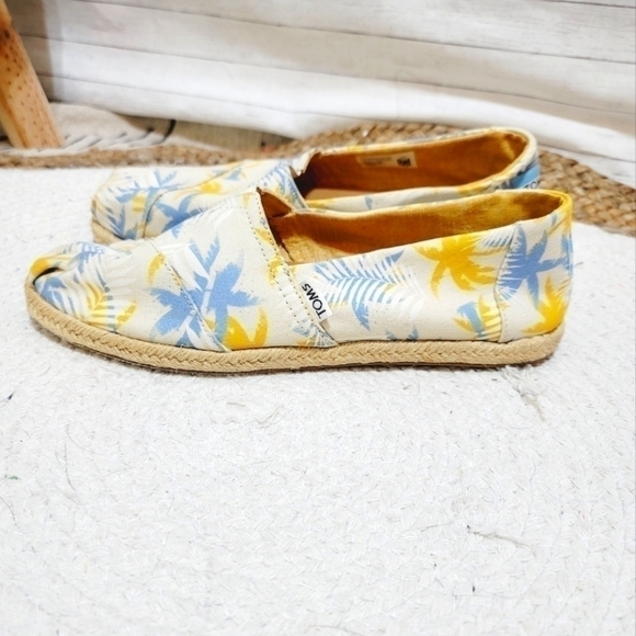 TOMS ALPARGATA CANVAS PRINTED ESPADRILLE Birch Trop Palm Rope, sz 9 - Picture 2 of 9